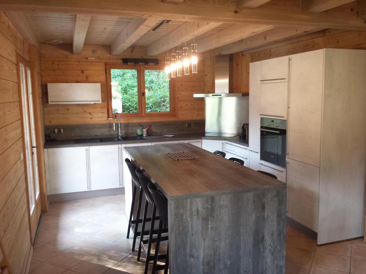 Magnifique Chalet Au Coeur Du Village Du Reposoir Le Reposoir Esterno foto